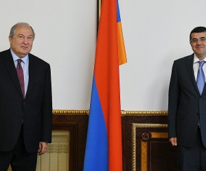 Արմեն Սարգսյանը հեռախոսազրույց է ունեցել Արցախի նախագահ Արայիկ Հարությունյանի հետ