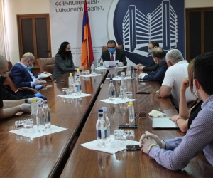 Նախարար Տիգրան Խաչատրյանը հանդիպում է ունեցել զբոսաշրջության ոլորտի ներկայացուցիչների հետ