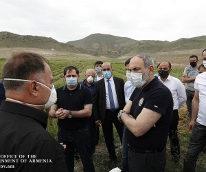 Նիկոլ Փաշինյանն Արարատի մարզում ծանոթացել է գյուղատնտեսական աշխատանքներին