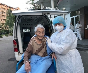 101-летняя женщина преодолела коронавирусное заболевание