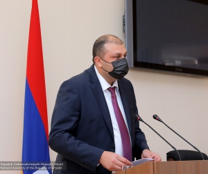 Արցախի ԱԺ խմբակցությունները հանդիպել են գլխավոր դատախազի թեկնածուին