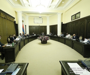 Под председательством премьер-министра обсуждены предложения о реализации новых антикризисных мероприятий