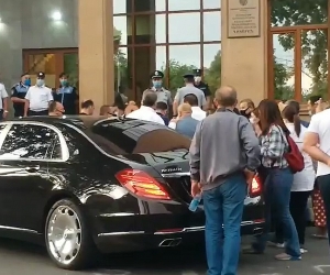 Гагик Царукян прибыл в суд для участия в рассмотрении ходатайства о своем аресте