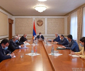 Նախագահի մոտ քննարկվել է Արցախի ներդրումային հիմնադրամի գործունեության ռազմավարությունը