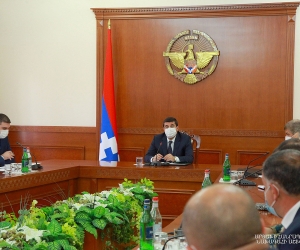 Արայիկ Հարությունյանը հանձնարարել է առավելագույն խստություն ցուցաբերել պետական համակարգում ընդգրկված աշխատողների և տնտեսվարողների նկատմամբ