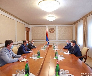 Президент Арутюнян принял секретаря Совета безопасности Армении
