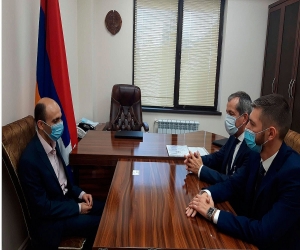 Artsakh Human Rights Ombudsman and Newly Appointed ICRC Mission Head Meet