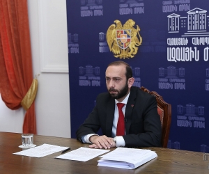 Արարատ Միրզոյանը հանդիպել է Բեյրութ մեկնած հայկական պատվիրակության անդամներին