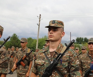 Новобранцы приняли военную присягу