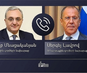 Մնացականյանն ու Լավրովը քննարկել են արցախյան հարցի խաղաղ գործընթացի շուրջ ստեղծված իրավիճակը
