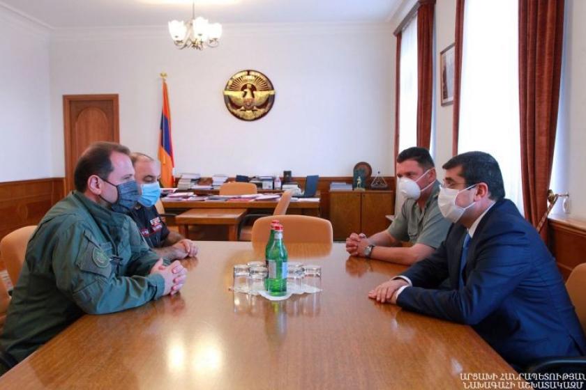 Artsakh President, Armenian Defense Minister Discuss Defense Cooperation