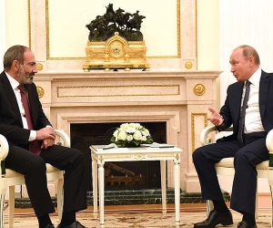Pashinyan, Putin Discuss Fighting Along Artsakh-Azerbaijan Border