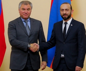 Արարատ Միրզոյանը հեռախոսազրույց է ունեցել Վյաչեսլավ Վոլոդինի հետ
