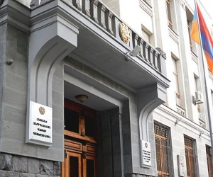 Արցախից Հայաստան ապօրինի զենք- զինամթերք տեղափոխելու համար մեղադրանք է առաջադրվել երեք անձի. նրանց կալանավորելու միջնորդություն է ներկայացվել դատարան