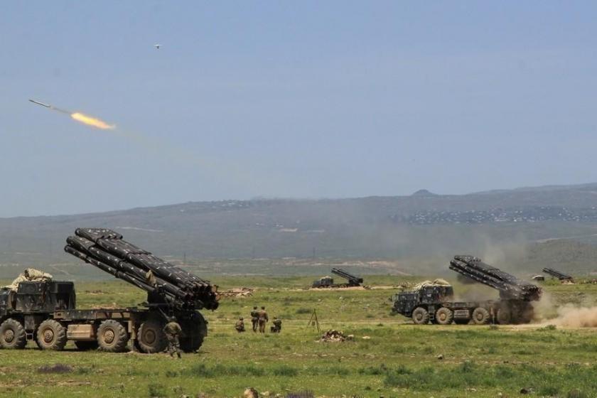 Artsakh Defense Army Launches Heavy Artillery Barrage on Azerbaijani Advance in South