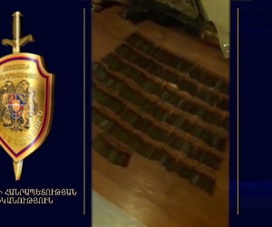Ոստիկանները Արցախից բերված «Կալաշնիկովի» գնդացիր, ինքնաձիգ և ռազմամթերք են հայտնաբերել