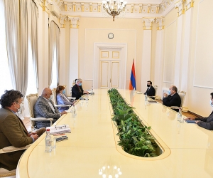 Արմեն Սարգսյանը հյուրընկալել է բարոնուհի Քերոլայն Քոքսին