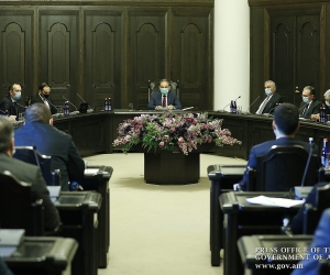 Վարչապետի գլխավորությամբ քննարկվել է արցախցիների խնդիրների լուծման աշխատանքներն ու առաջիկա քայլերը