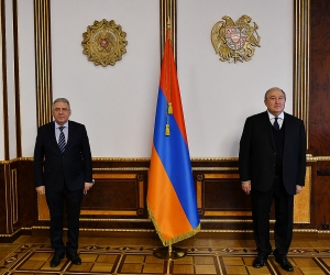 Նախագահ Արմեն Սարգսյանն ընդունել է Պաշտպանության նորանշանակ նախարար Վաղարշակ Հարությունյանին