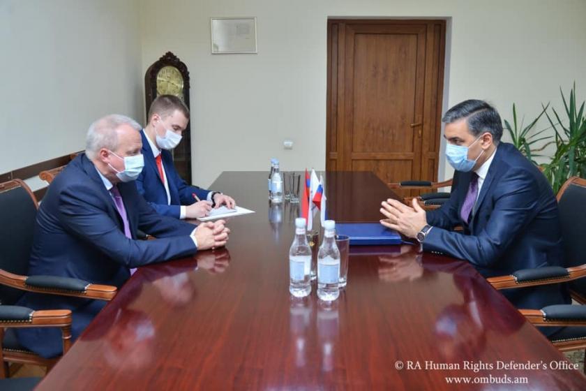 Омбудсмен Армении встретился с послом России в РА Сергеем Копыркиным