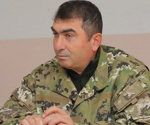 Մարտունու շրջանի վարչակազմի ղեկավար Արարատ Մելքումյանին Արցախի հերոսի կոչում է շնորհվել