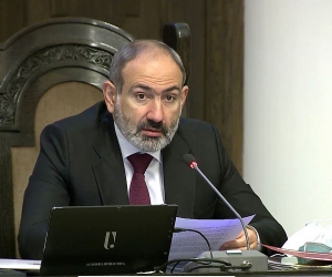 Pashinyan, at Cabinet Session, Again Assumes Full Responsibility for Crisis