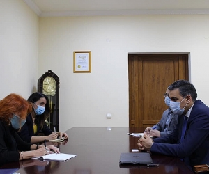 Armenian Human Rights Defender Raises POW Issue with Human Rights Watch Official
