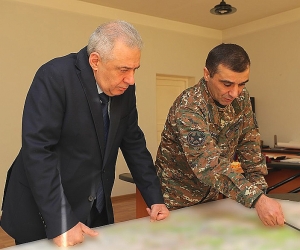 Defense Ministers of Artsakh, Armenia Meet in Stepanakert