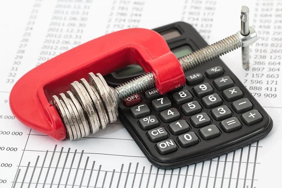 Armenia: State Budgetary Tax Revenues Drop 5.2%