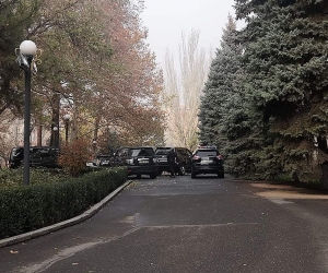 Никол Пашинян прибыл в парламент