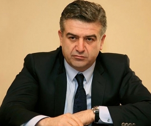 Former Armenian PM Karen Karapetyan Urges Pashinyan to Resign