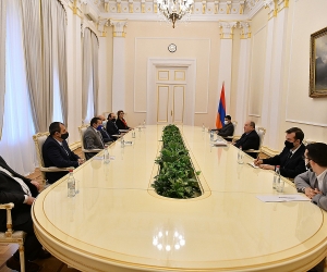 Արմեն Սարգսյանը հանդիպել է արտախորհրդարանական ուժերի ներկայացուցիչներին