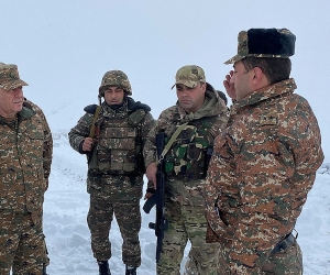 Armenian Defense Minister Tours Country's Southeastern Defensive Positions