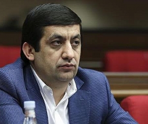 Тигран Карапетян сложил депутатский мандат