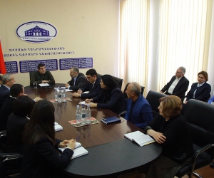 Արայիկ Հարությունյանը խորհրդակցություն է անցկացրել Արցախի արտաքին գործերի նախարարությունում