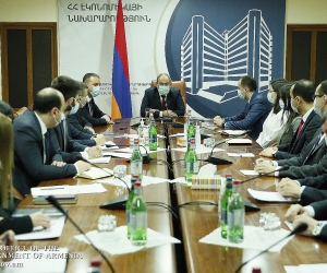 Վարչապետը խորհրդակցություն է անցկացրել Էկոնոմիկայի նախարարությունում