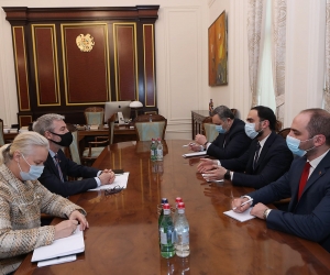 Armenian Deputy PM, Swedish Ambassador Discuss Democratic Reforms