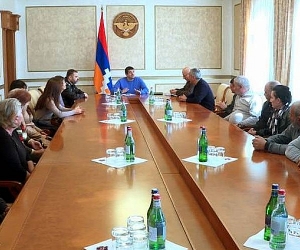 Արցախի նախագահն ընդունել է անհետ կորած զինծառայողների հարազատների