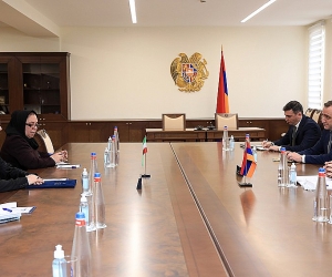 Վաղարշակ Հարությունյանը հանդիպել է Իրանի դեսպանի հետ