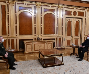 Президент Армен Саркисян на встрече с генерал-лейтенантом Рустамом Мурадовым счёл срочным решение вопросов возвращения армянских военнопленных