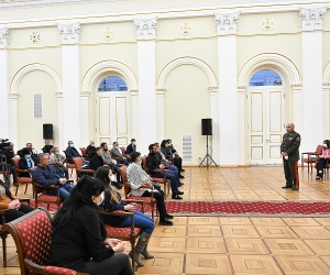 «Խորությամբ զգում եմ ձեր ցավը». Արմեն Սարգսյանը հանդիպել է անհետ կորածների հարազատների հետ