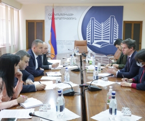 Էկոնոմիկայի նախարարը եւ Ֆրանսիայի դեսպանը քննարկել են հայ-ֆրանսիական տնտեսական կապերի ընդլայնումը
