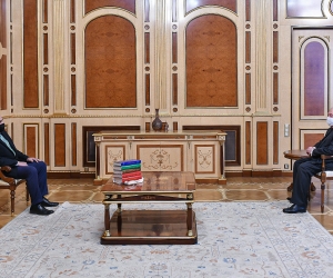 Նախագահ Արմեն Սարգսյանը հանդիպել է «Ժառանգություն» կուսակցության խորհրդի նախագահ Րաֆֆի Հովհաննիսյանի հետ