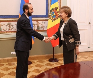 Արարատ Միրզոյանը Սանկտ Պետերբուրգում հանդիպել է Մոլդովայի խորհրդարանի նախագահ Զինաիդա Գրեչանիի հետ