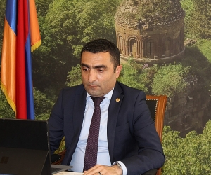 Ռոմանոս Պետրոսյանը նախարարական կլոր սեղանի ժամանակ խոսել է ադրբեջանական ագրեսիայի մասին