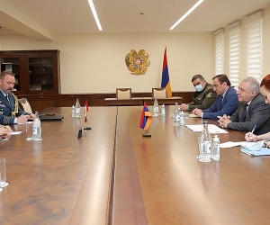 Armenian Defense Minister, Canadian Ambassador, Discuss Regional Security Issues