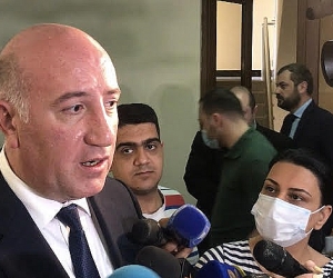 Замминистра обороны призвал следить только за официальными сообщениями