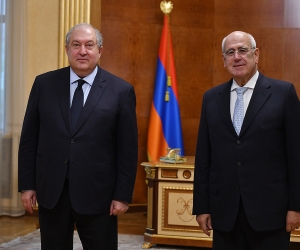 Sarkissian, AGBU President Discuss Post-War Situation