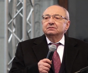 Vazgen Manukyan Calls for Pashinyan's Replacement as Acting PM