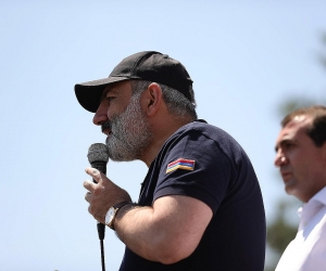 Pashinyan Lambasts Media in Armenia; "It's a Garbage Dump"